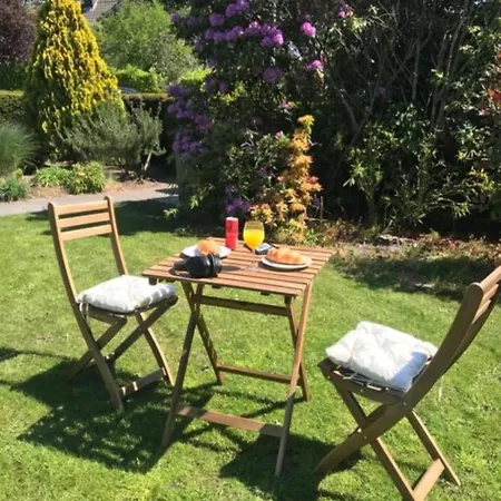 Séjour chez l'habitant Backroom In With Private Garden Very Near Centre And Tue